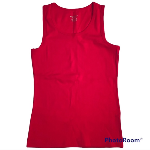 No Boundaries Red Tank Top. - Picture 2 of 3